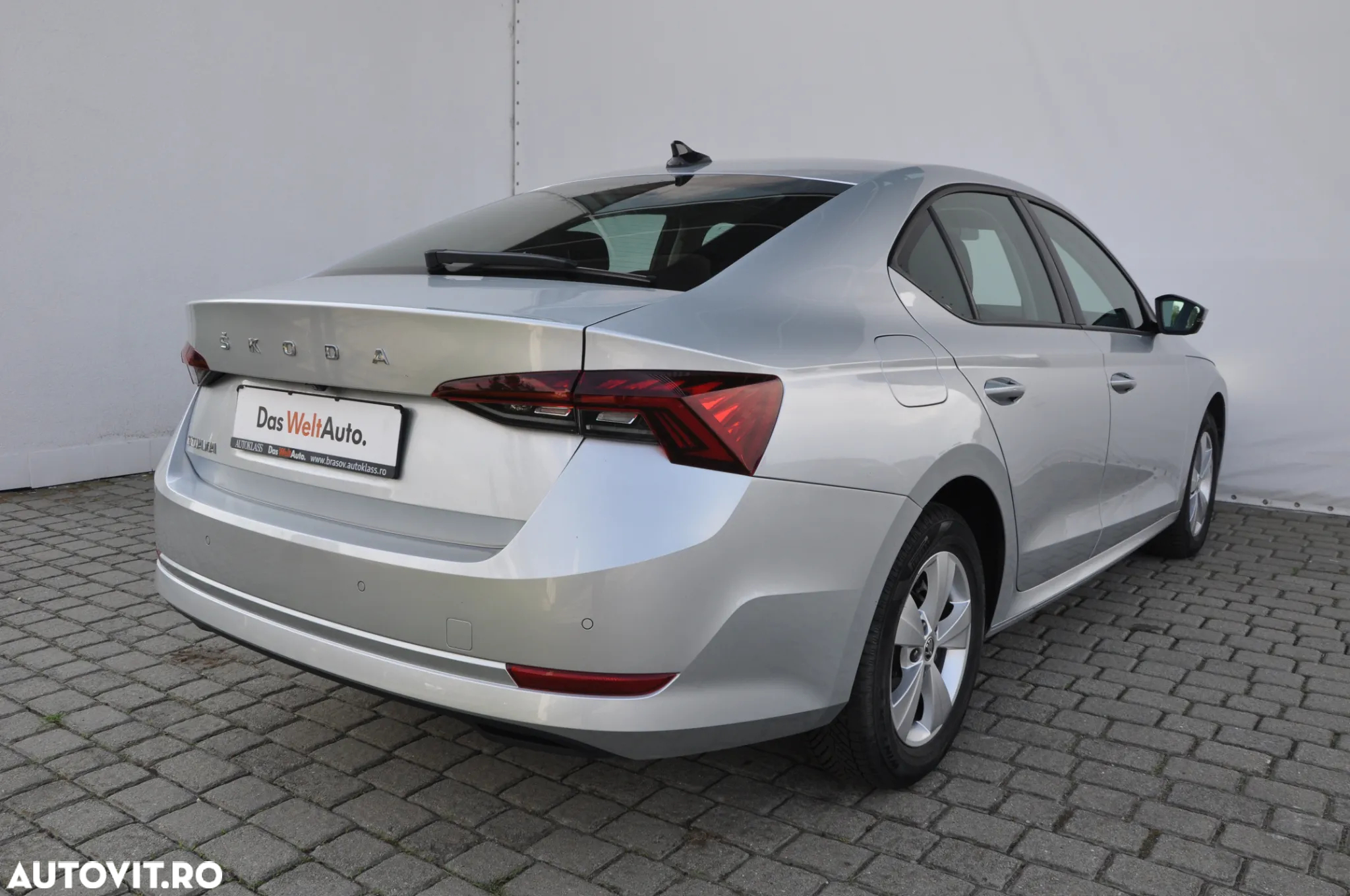 Skoda Octavia 2.0 TDI DSG Ambition - 5