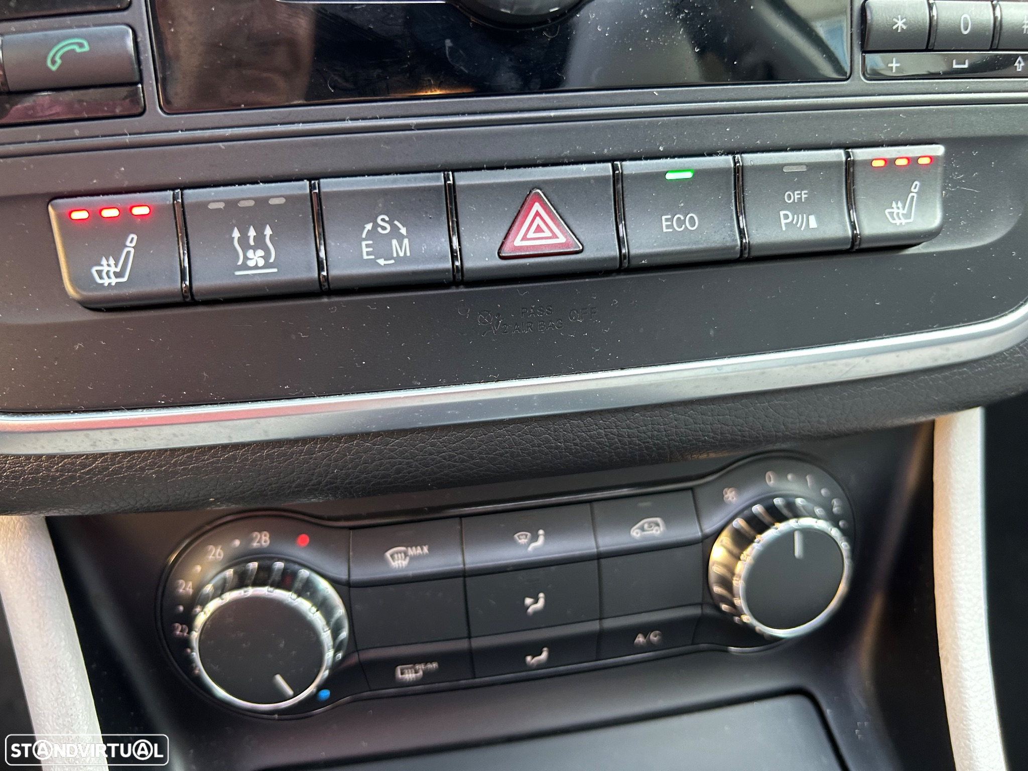 Mercedes-Benz CLA 220 - 24