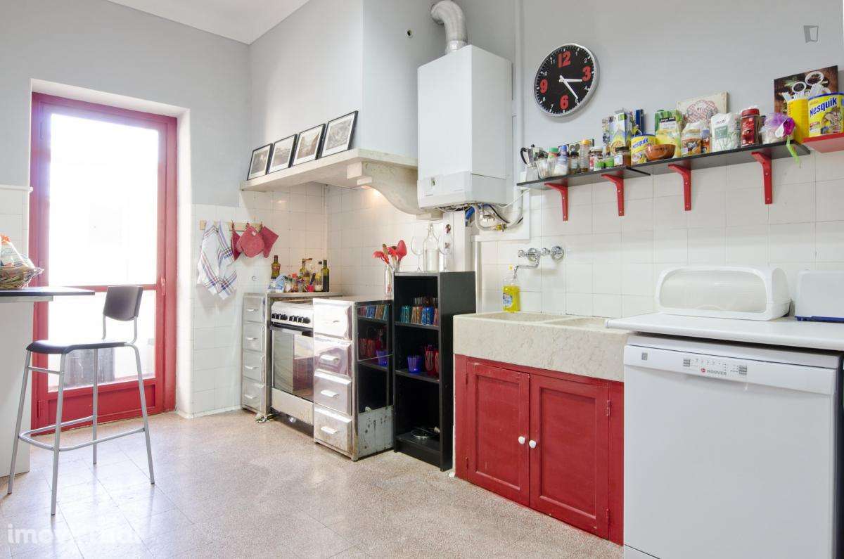 Quarto - localizado em Alcântara Lisbon - Grande imagem: 4/48