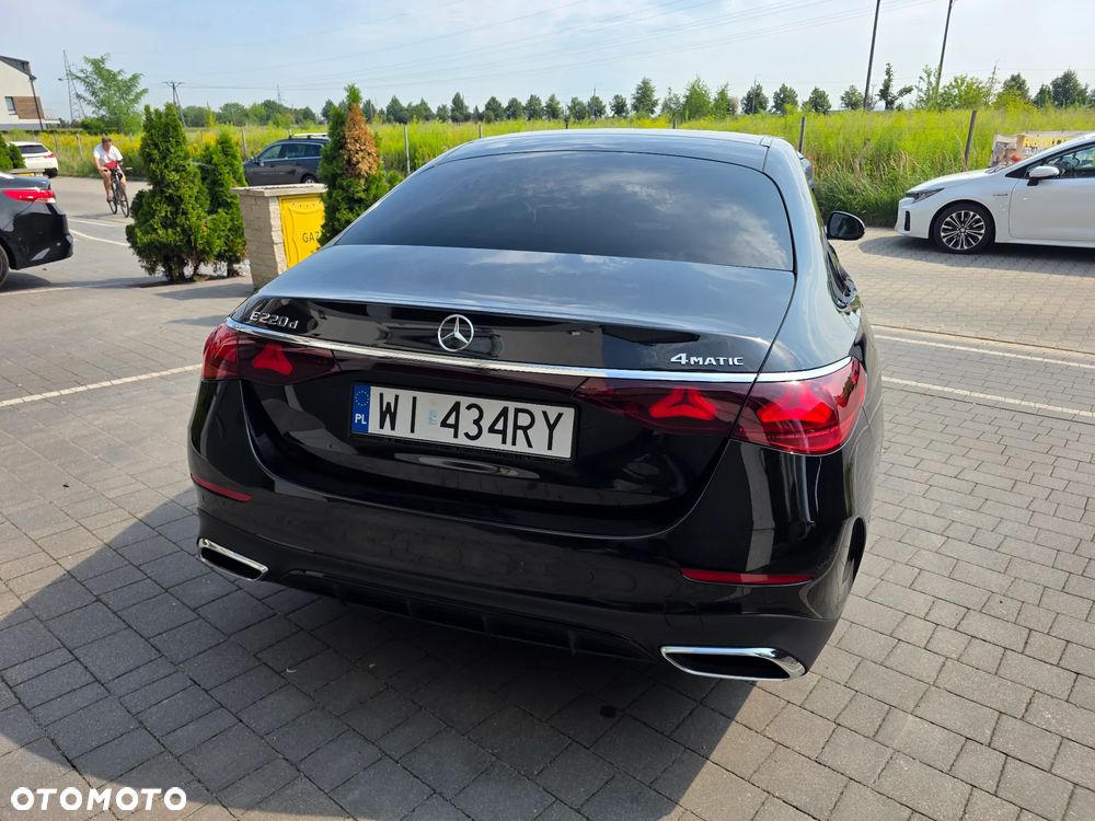Mercedes-Benz Klasa E 220 d mHEV 4-Matic AMG 9G-Tronic - 12