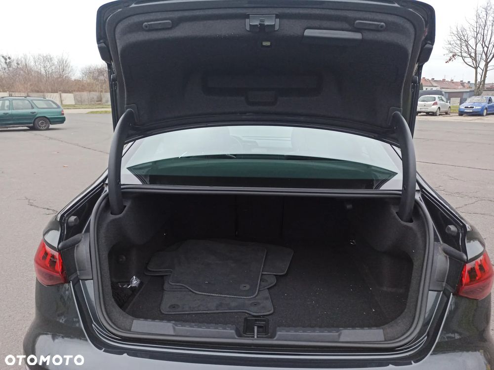 Audi A3 Limousine 40 TFSI quattro S tronic advanced - 18