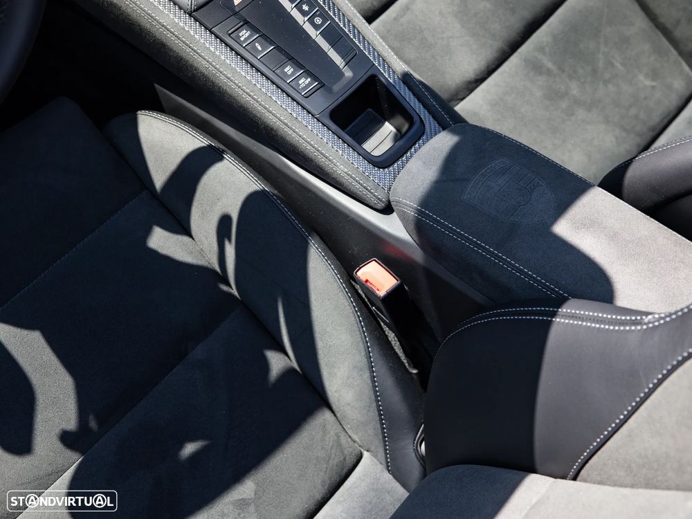 Porsche 718 Spyder - 53