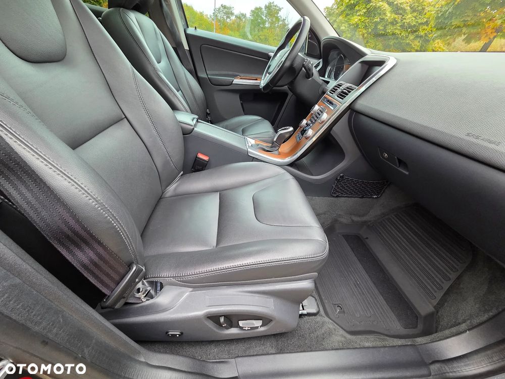Volvo XC 60 T5 Geartronic Linje Inscription - 28
