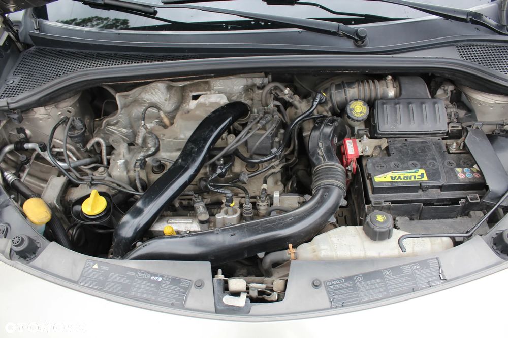 Renault Clio 1.2 16V TCE Alize - 27