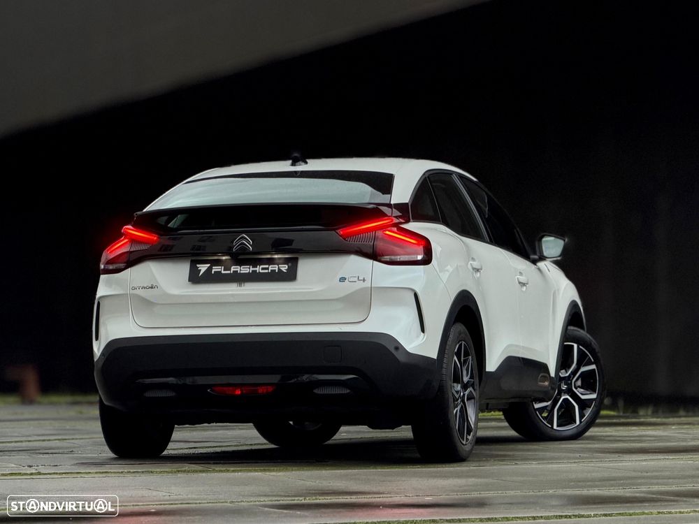 Citroën e-C4 50 kWh E-Series Collection - 18