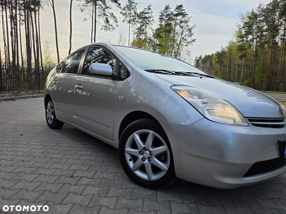 Toyota Prius 1.5 VVT-i Prestige - 3