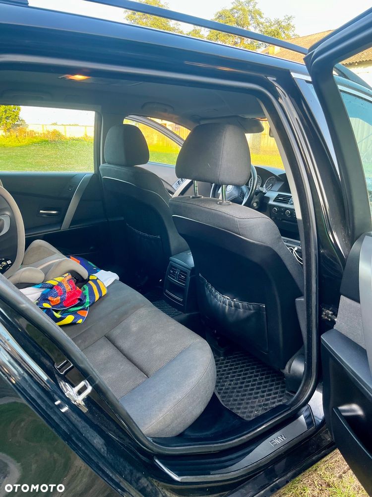 BMW Seria 5 523i - 15