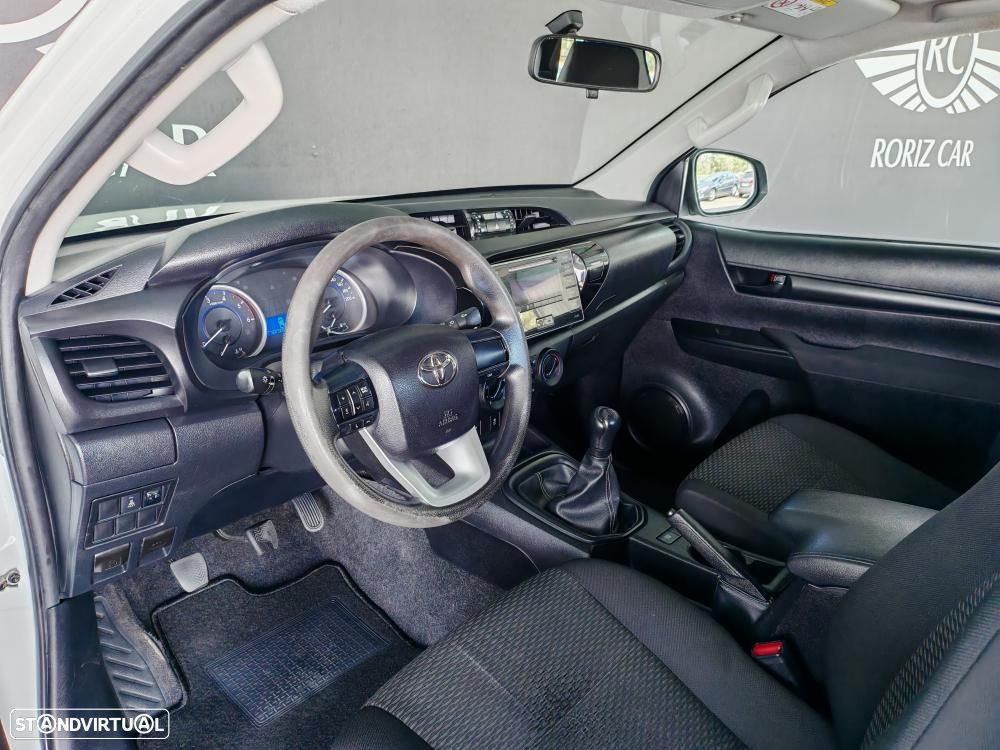 Toyota Hilux 2.4 D-4D 4WD CE 3L - 8