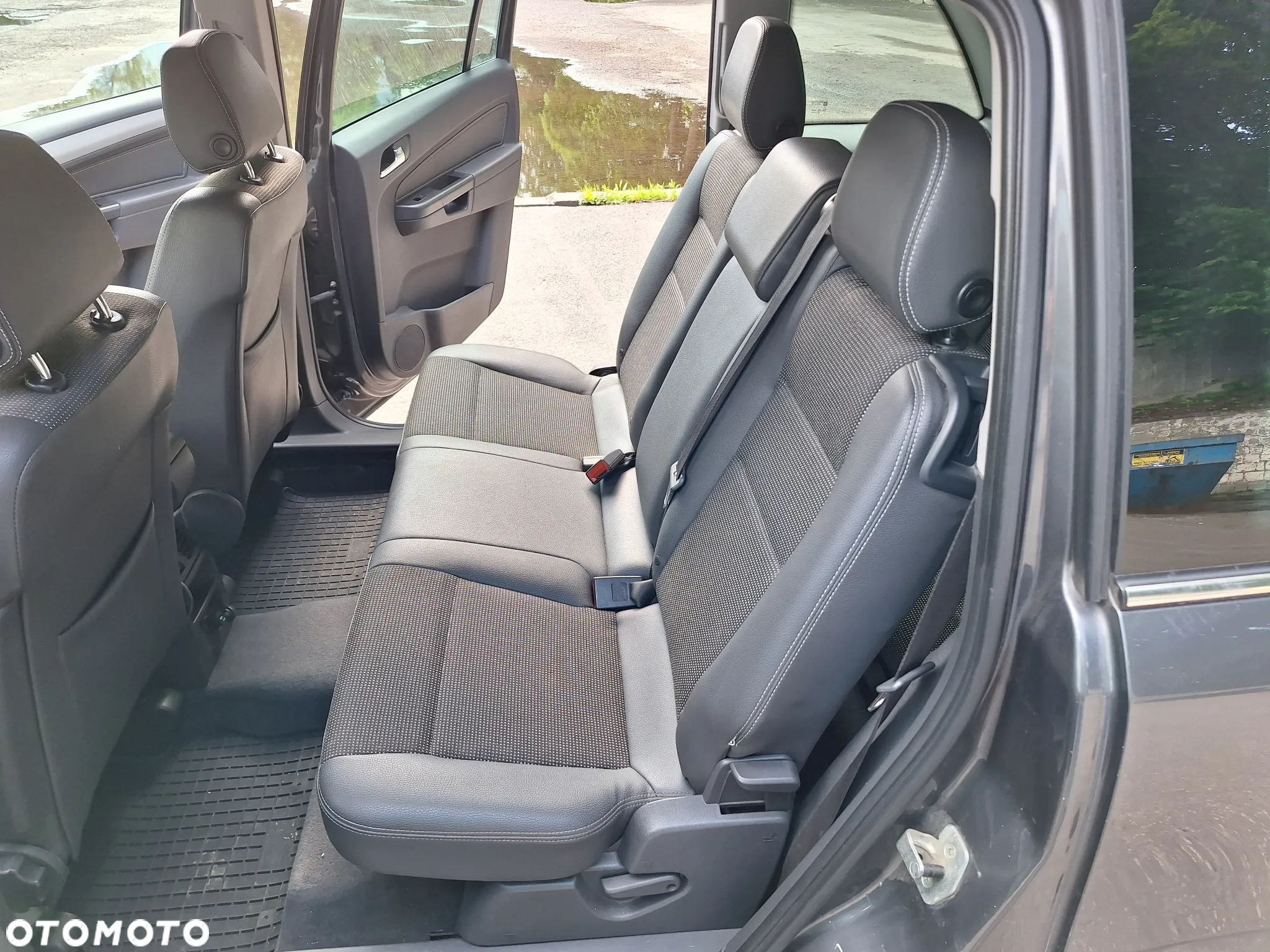 Opel Zafira - 11