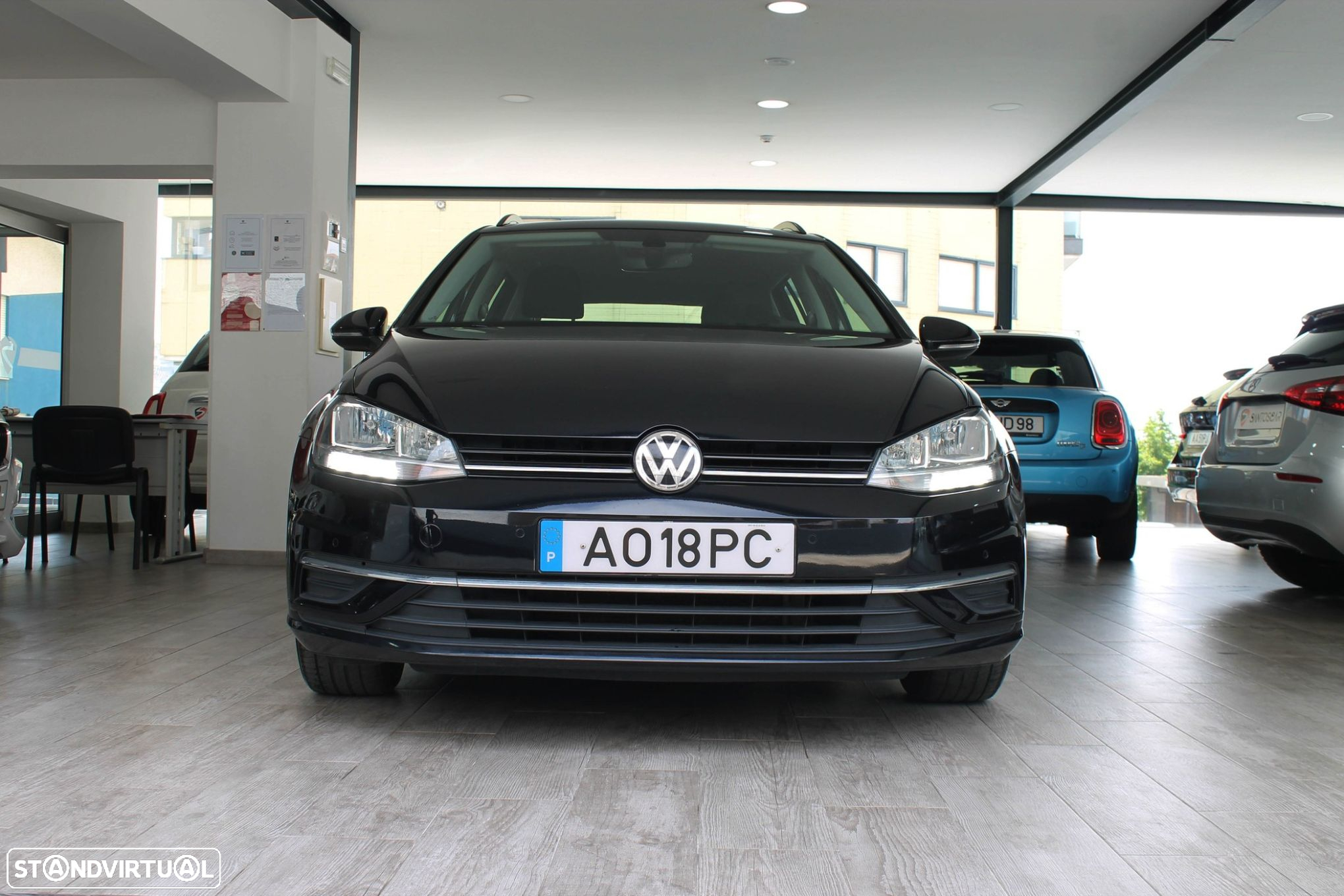 VW Golf Variant 1.6 TDi Confortline DSG - 3
