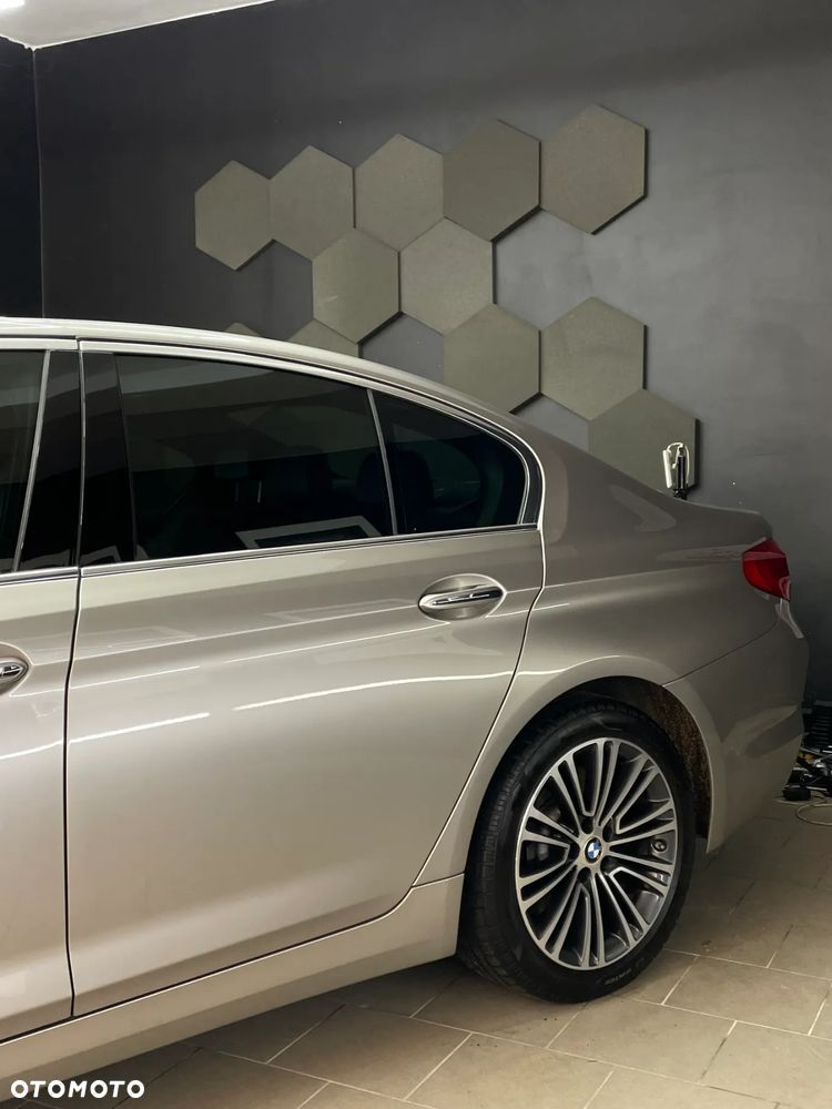 BMW Seria 5 540i xDrive Sport Line - 6