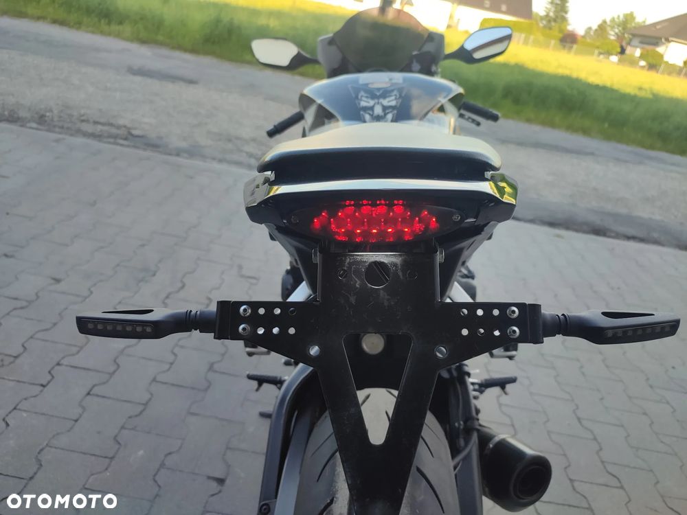 Honda CBR - 17