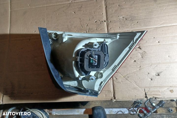Lampa stop dreapta pe aripa Volkswagen VW Golf 5  [din 2003 pana  2009] seria Variant wagon 1.9 TDI - 2