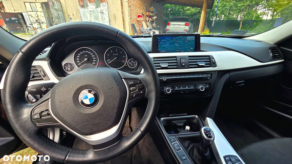 BMW Seria 3 320d xDrive - 7
