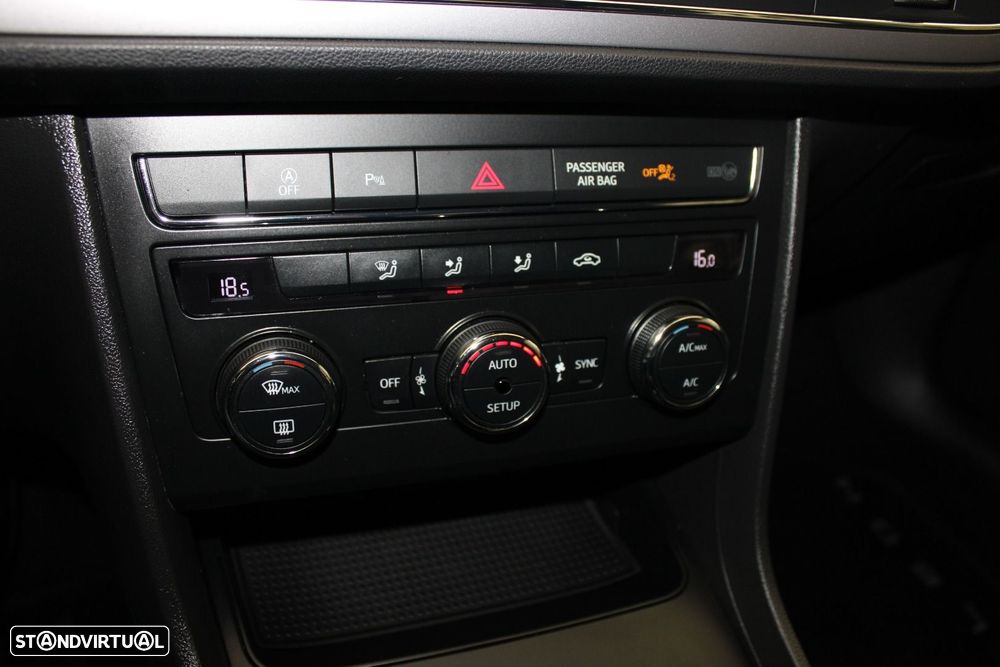 SEAT Leon ST 1.6 TDI Style S/S — fotografia 18
