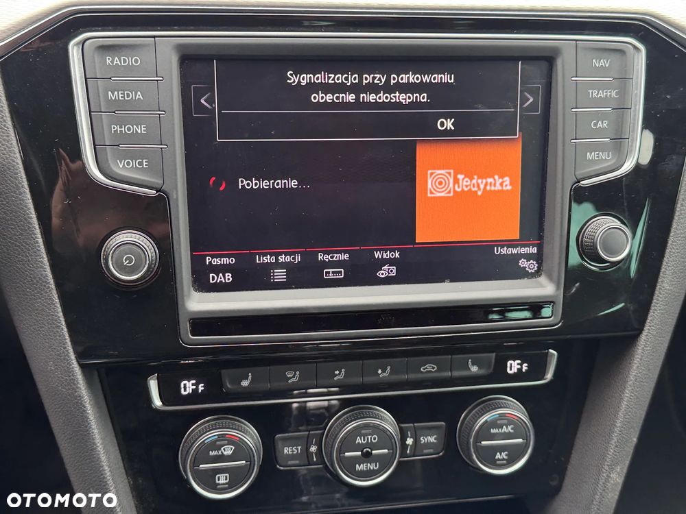 Volkswagen Passat - 30