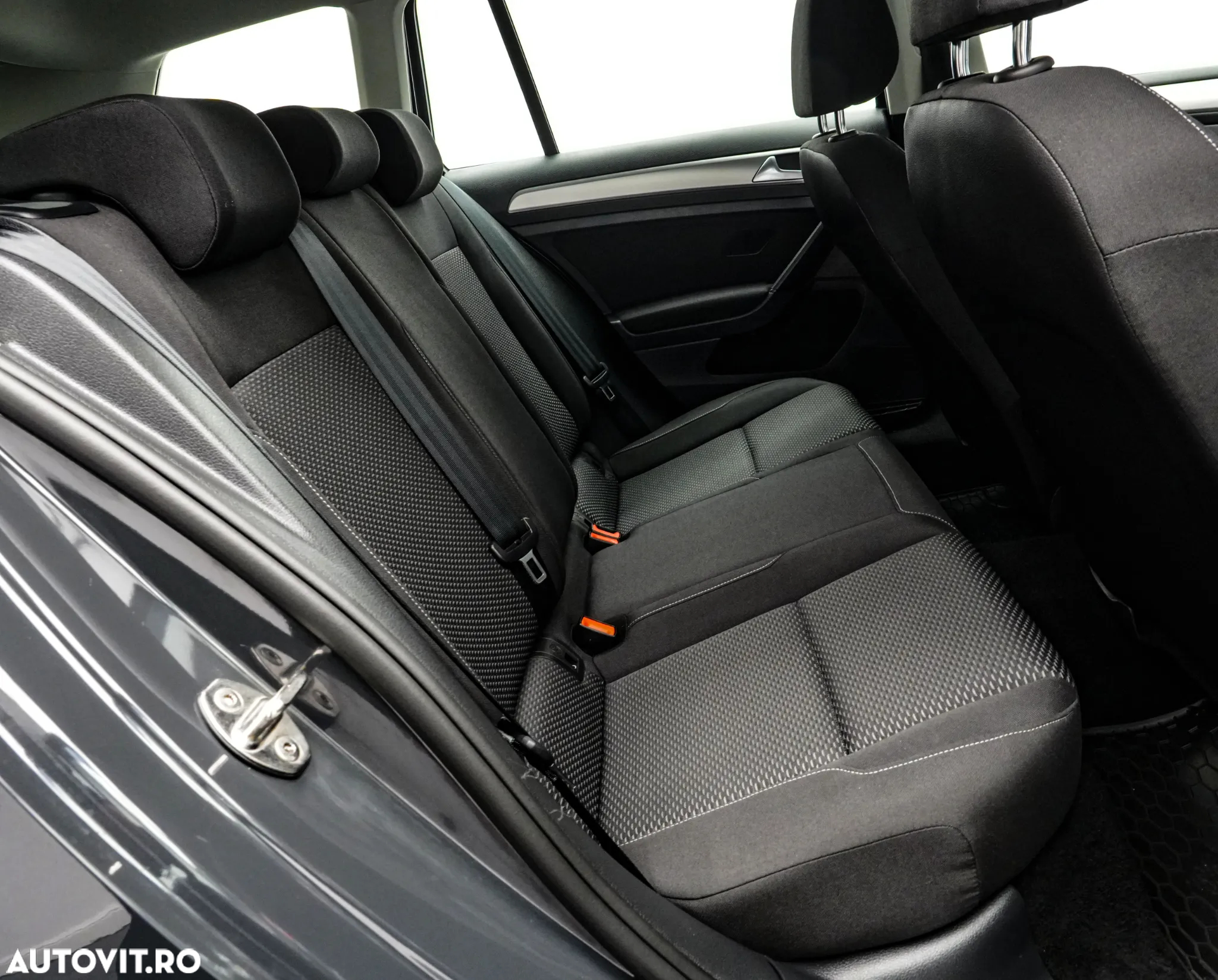 Volkswagen Golf 1.6 TDI Comfortline - 17