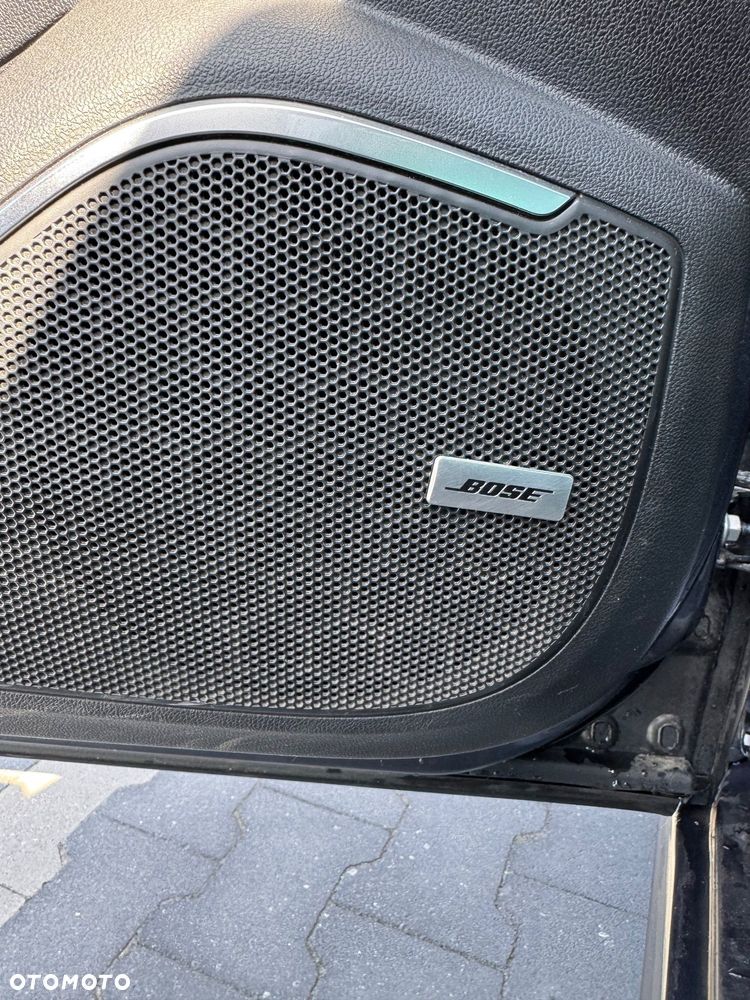 Renault Megane ENERGY TCe 130 EDC BOSE EDITION - 9