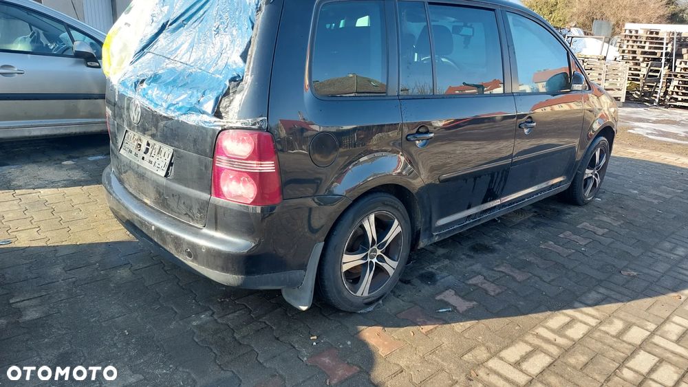 VW Touran 2006  i 2005r. 2,0 diesel na części - 2