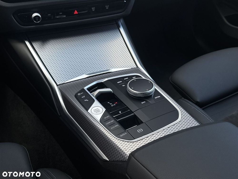 BMW Seria 3 M340i xDrive mHEV sport - 17