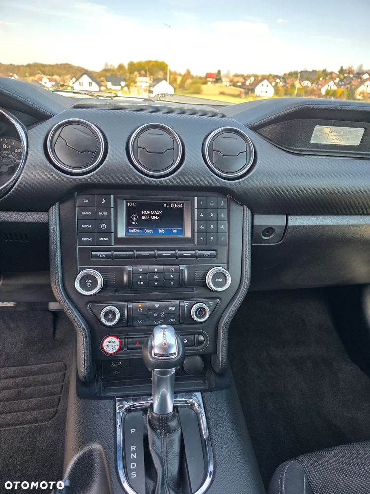 Ford Mustang 3.7 V6 - 25