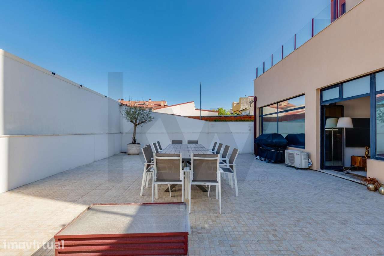 Exclusivo T2 com Design Único e Terraço com 80 m2 em Custóias - Grande imagem: 2/38