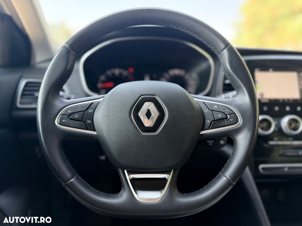 Renault Megane TCe 140 GPF BUSINESS EDITION - 26