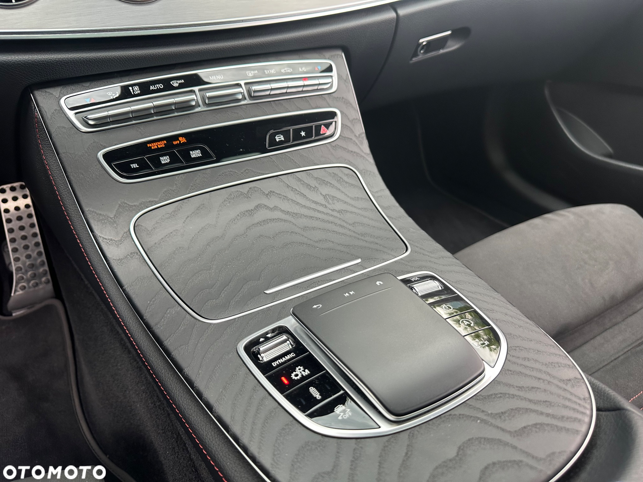 Mercedes-Benz Klasa E AMG 53 Coupe 4-Matic+ 9G-TRONIC - 18