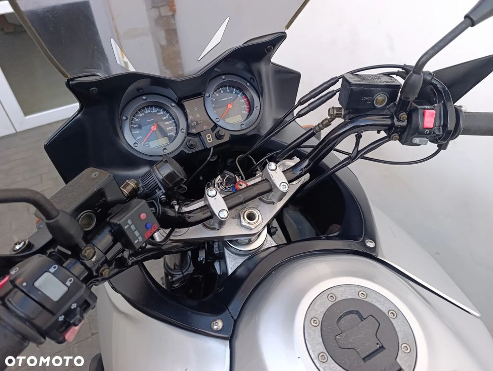Suzuki V-STROM - 17