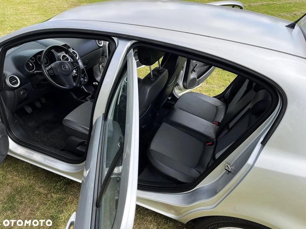 Opel Corsa - 8