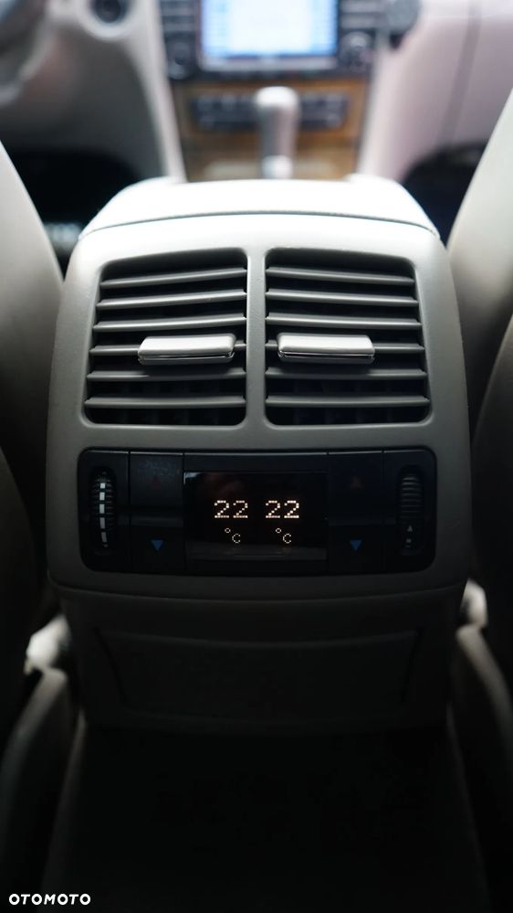 Mercedes-Benz Klasa E ver-63-amg-amg-speedshift-7g--mct - 25