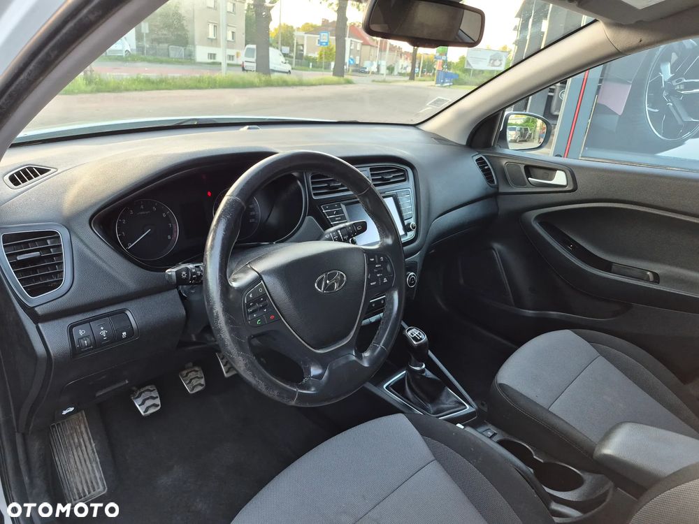 Hyundai i20 blue 1.0 T-GDI Active Passion Plus - 14