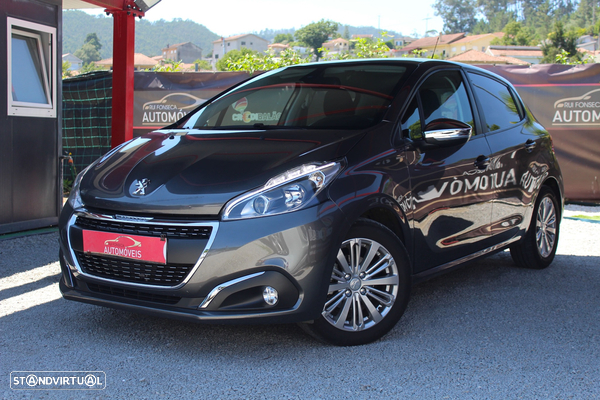 Peugeot 208 1.2 PureTech Signature