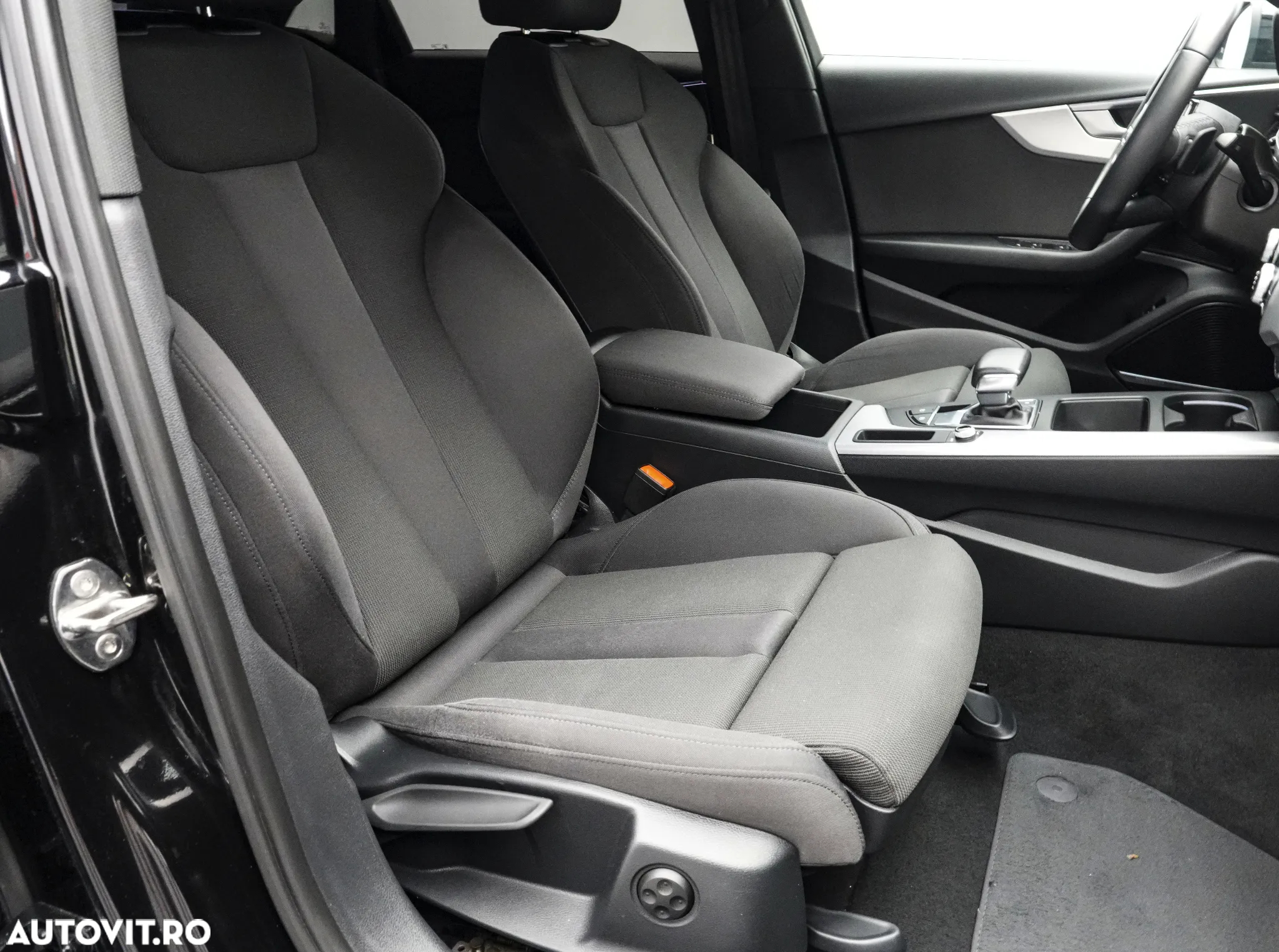 Audi A4 40 TDI quattro S tronic MHEV Advanced - 12