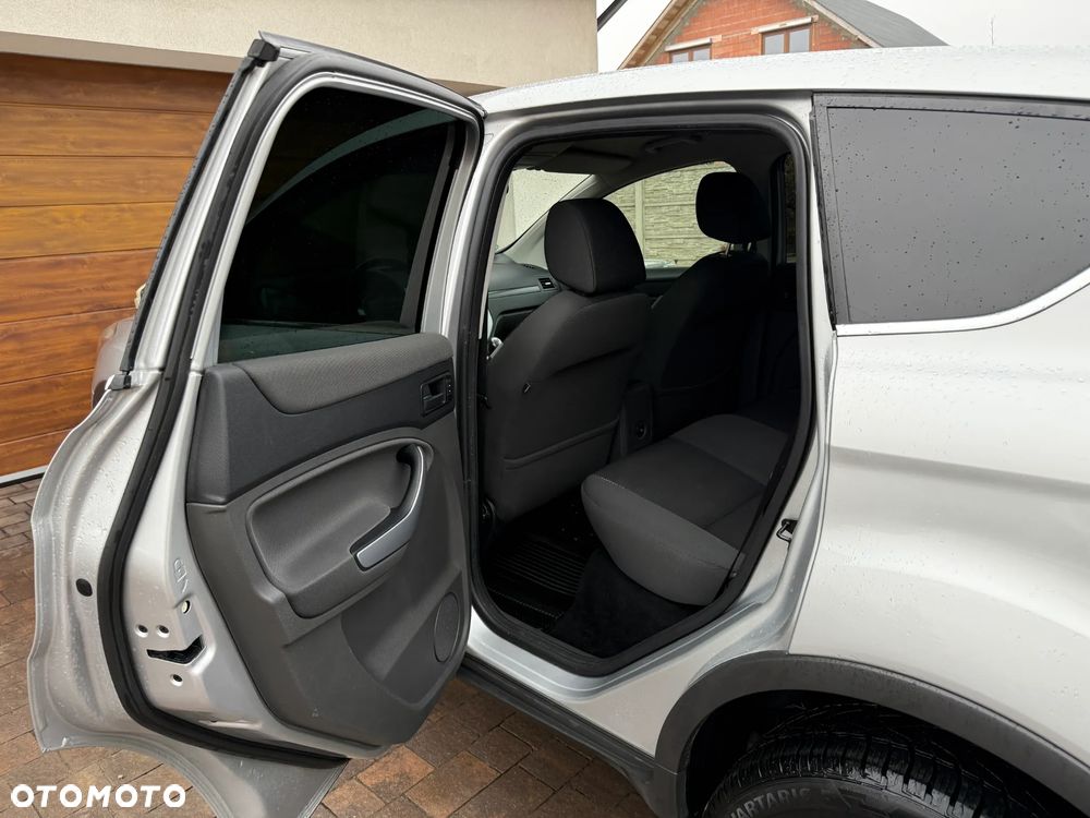 Ford Kuga 2.0 TDCi 4x4 Trend - 18