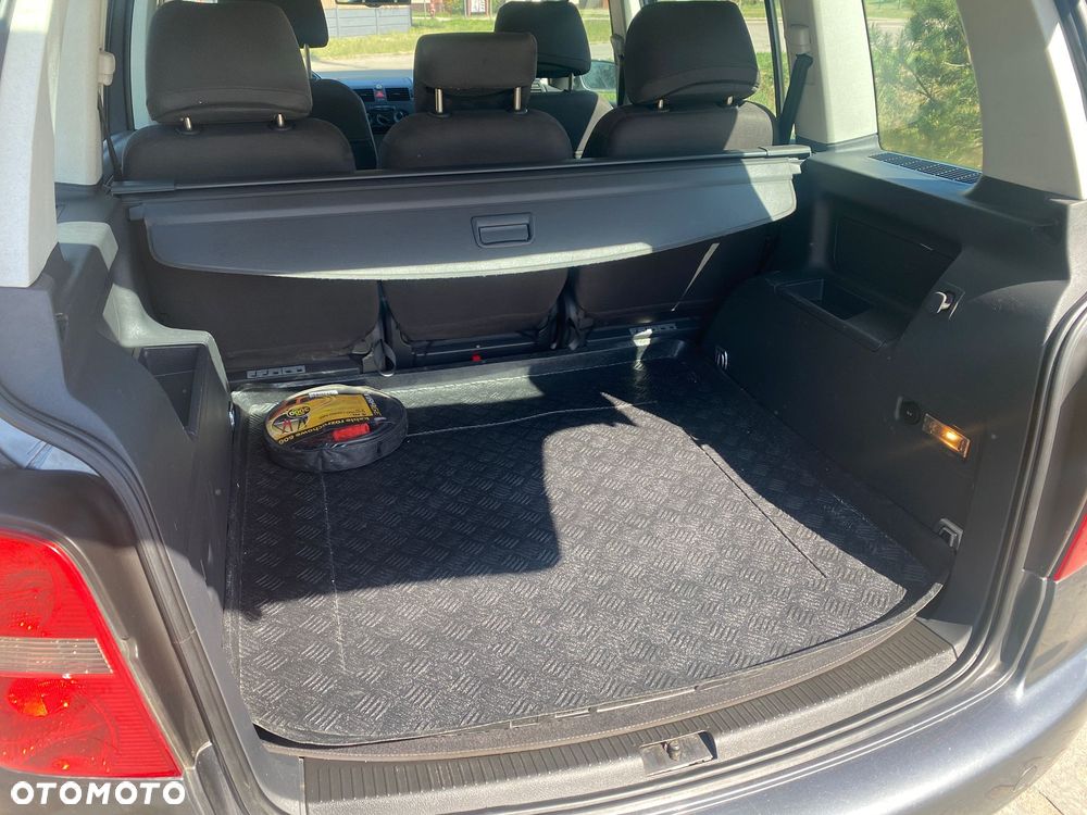Volkswagen Touran 2.0 TDI Trendline - 5