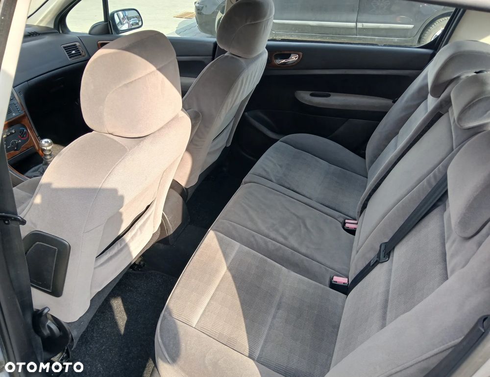 Peugeot 307 2.0 HDi Premium - 9