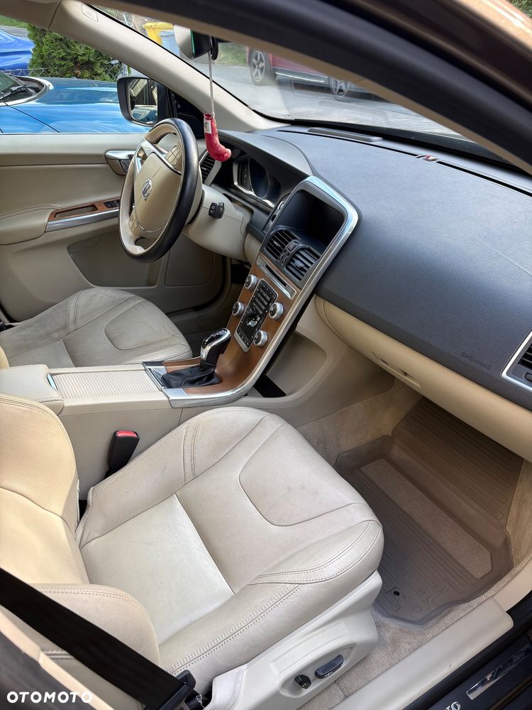 Volvo XC 60 - 3