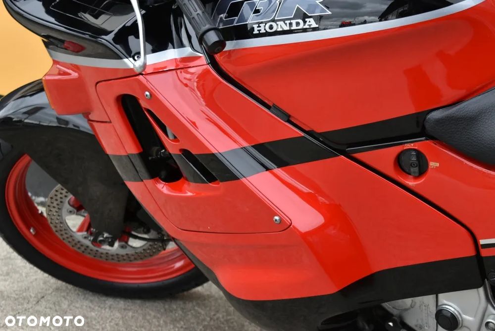 Honda CBR - 19