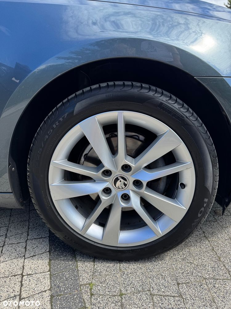 Skoda Octavia 1.5 TSI ACT Style DSG - 10