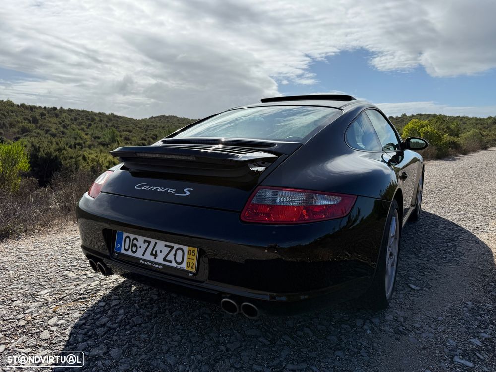 Porsche 911 (997) Carrera S - 6
