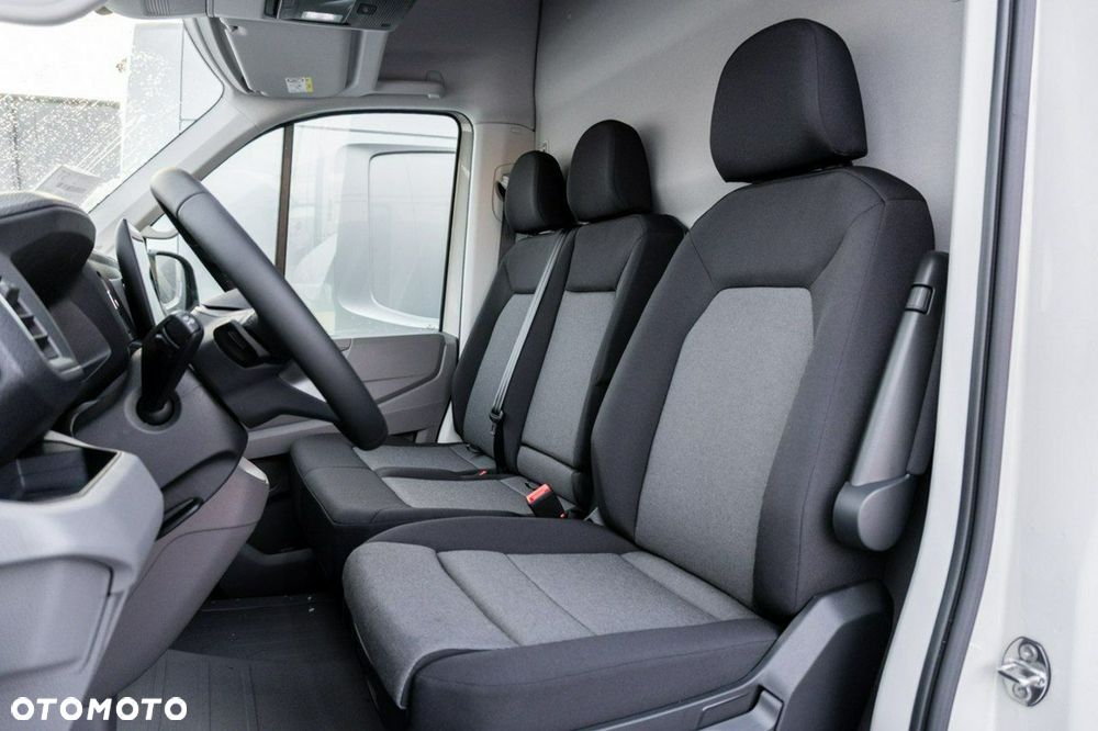 Volkswagen Crafter - 12
