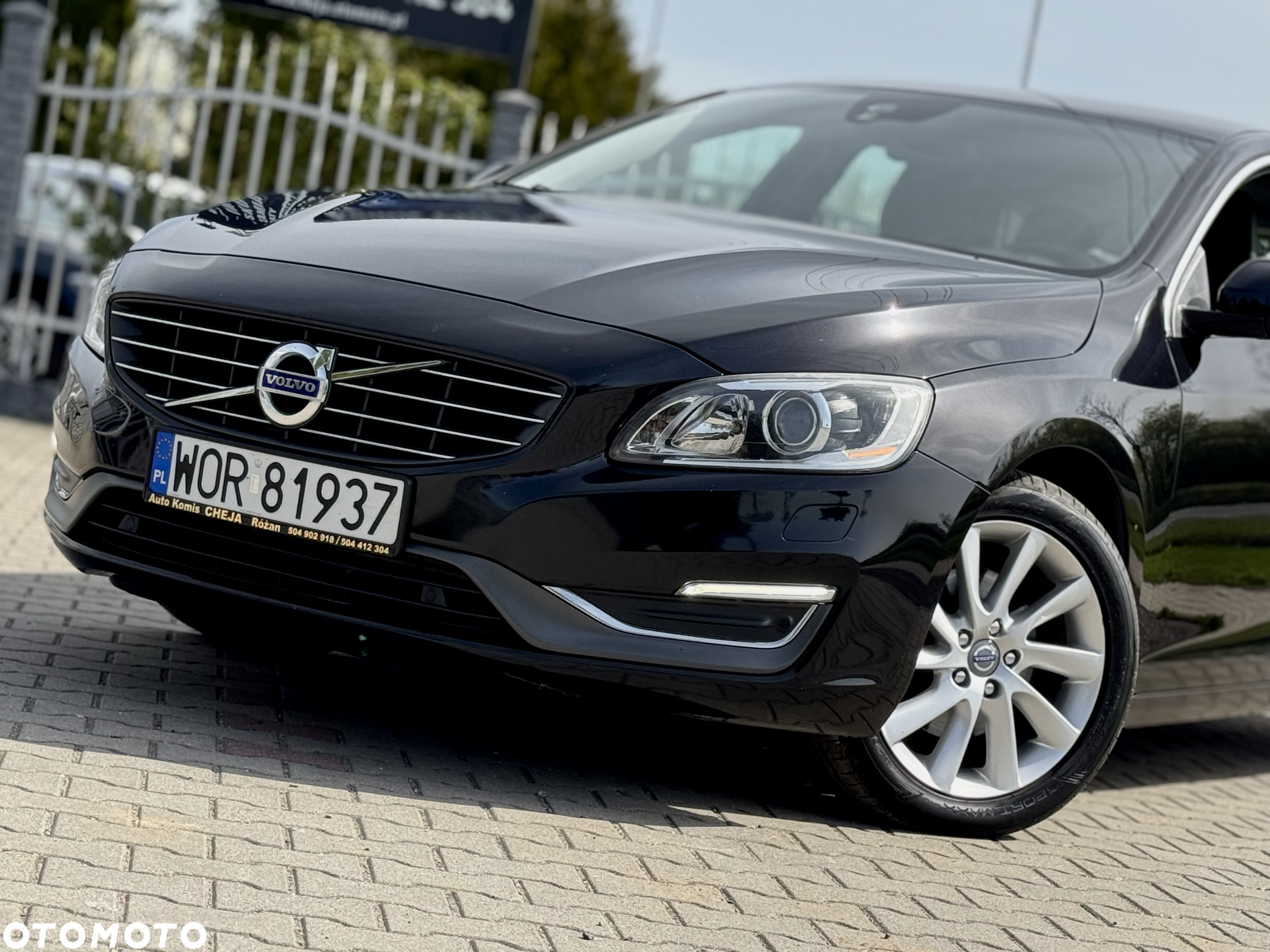 Volvo V60 D4 Drive-E Momentum - 25