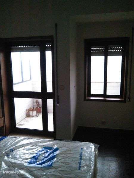 Imobiliário arrendar T1 Porto - Grande imagem: 5/7