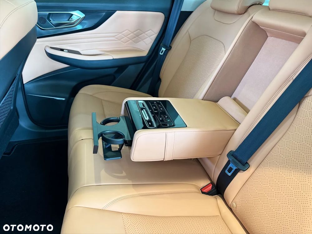 BAIC 7 1.5T Luxury Plus DCT - 11