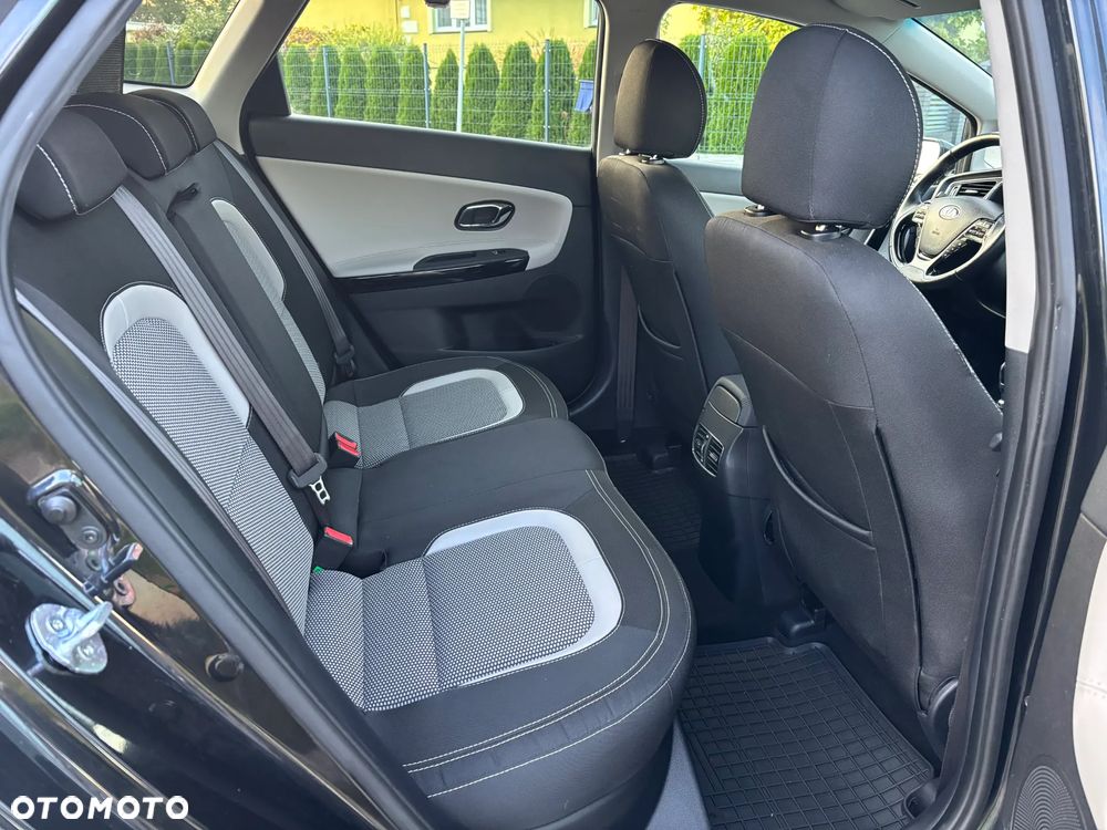 Kia Ceed 1.6 CRDi 136 ISG Dream Team Edition - 10
