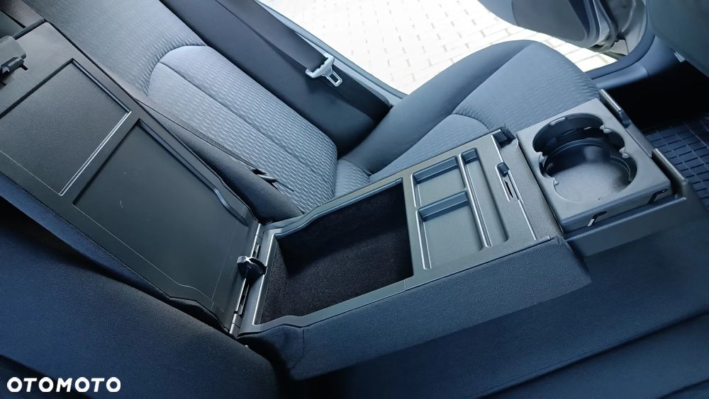 Mercedes-Benz Klasa E 200 Kompressor Automatik Elegance - 16