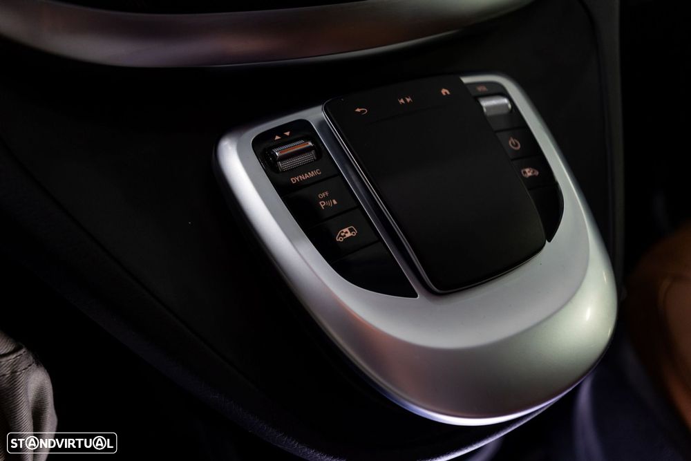 Mercedes-Benz EQV 300 - 19