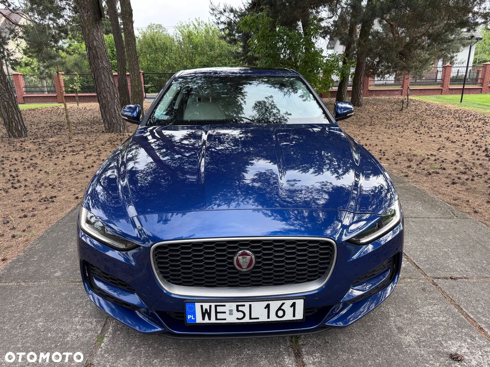 Jaguar XE 2.0 P250 SE - 3