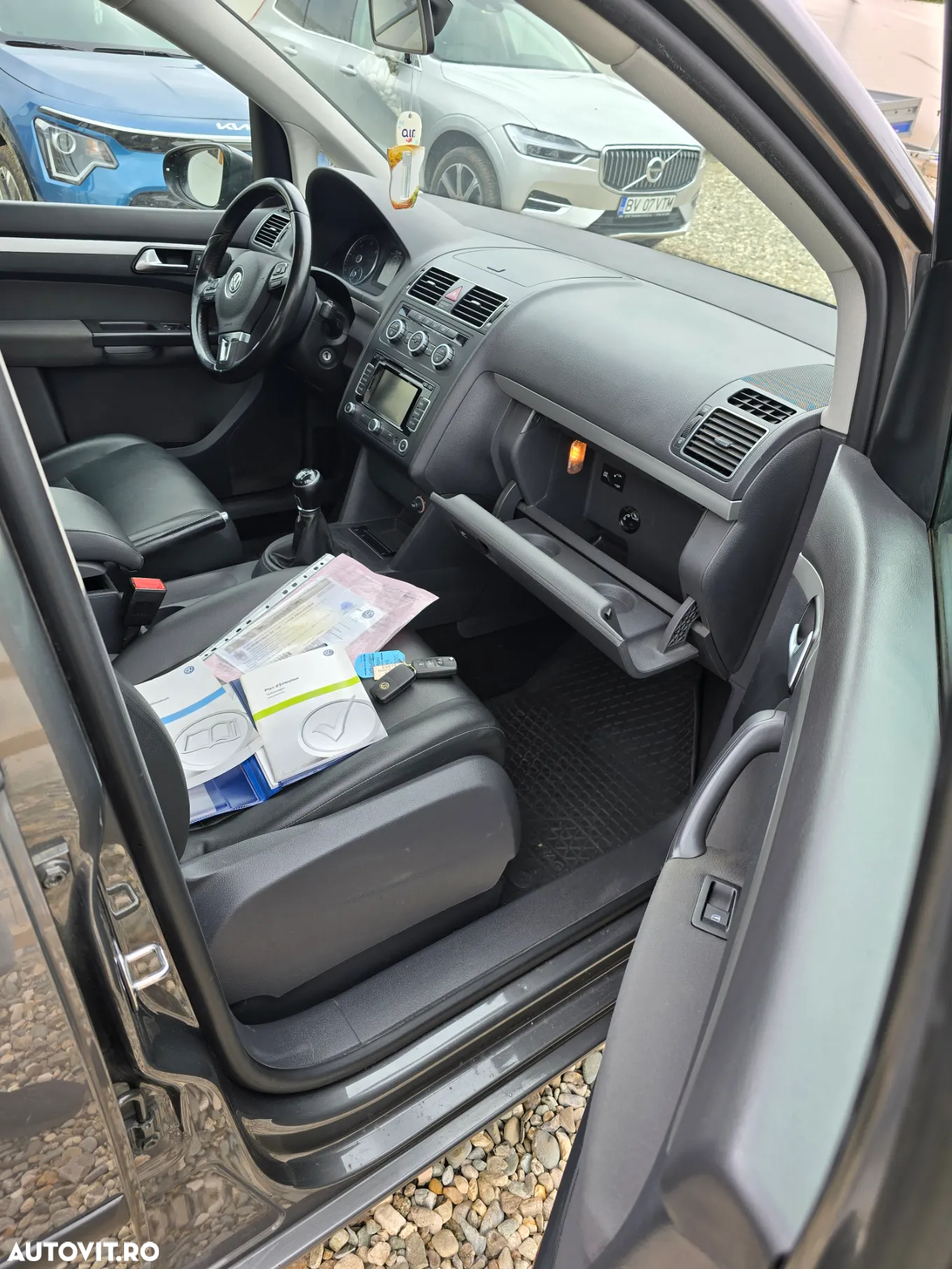 Volkswagen Touran 1.6 TDI BlueMotion Technology Comfortline - 12